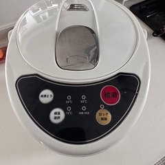 電気ポットの画像