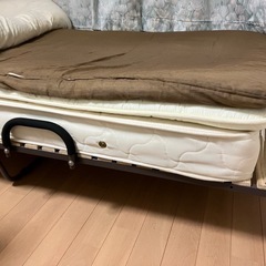 【あげます】ベッドフレーム(マットレス込みも可能)の画像