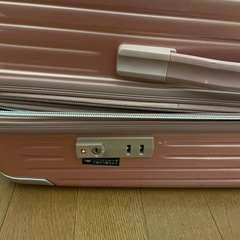 キャリーケースの画像