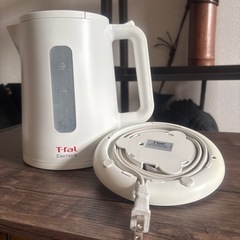 T-falティファール 電気ケトル Element 1.7Lの画像