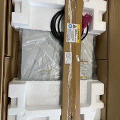 【新品未使用2個セット】シュナイダーエレクトリック社製　ラックマウント型無停電電源装置（UPS）の画像