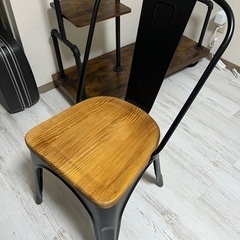 ヴィンテージ風　ダイニングテーブル　木製＋アイアンテーブル＋椅子1脚セットの画像