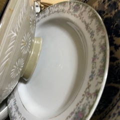 種類豊富！食器類の画像