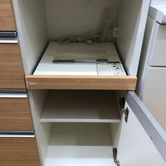 ★リユースのサカイ幸手店★SJ10438★ジモティ割あり★ 共和産業 食器棚  W120×D45×H206 クリーニング済み の画像