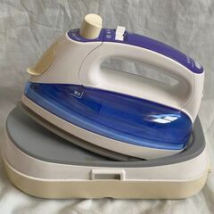 日立　コードレスアイロン　動作確認済みの画像