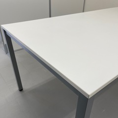 テーブル6人掛け
の画像