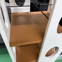 ★フロンティアグループいわき店★お手頃価格！アウトレッ大容量 タワー型 ブックラック 本棚 アウトレット品の画像