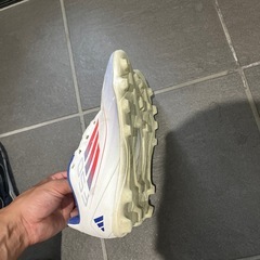アディダス　スパイク　の画像