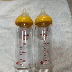哺乳瓶などの画像