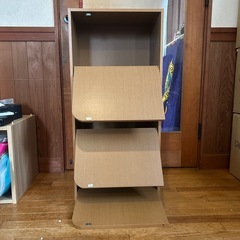 ３段カラーボックスの画像