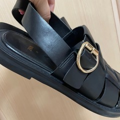 ZARA  サンダル22.5の画像
