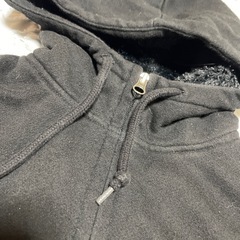 ユニクロ　モコモコパーカー　Lサイズの画像