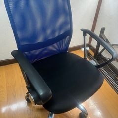 デスクチェアーの画像