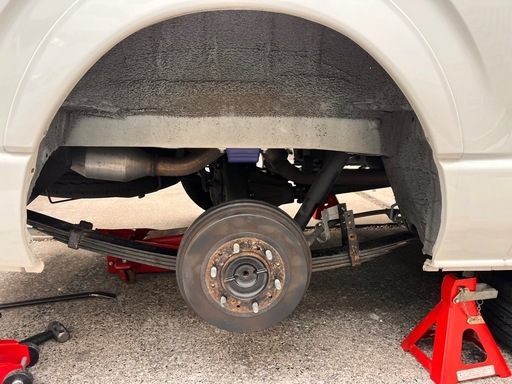 ハイエース　リーフスプリング