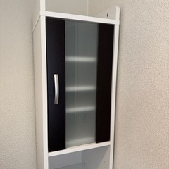 収納棚の画像