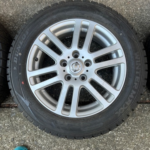 【再出品】s15純正？ホイールとスタッドレス