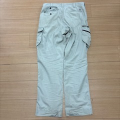作業着　ワークズボン　ワークパンツ　カーゴパンツ　薄いグレーと水色の中間の色の画像