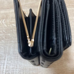 最終値下げしました‼️EMODA超美品折財布💓の画像