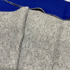 袖付きストール　ブルー×グレー　リバーシブル　の画像