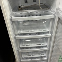 三菱ノンフロン冷凍庫　23年製 18000スタートの画像