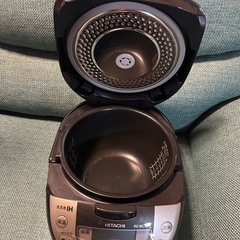 HITACHI 炊飯器の画像