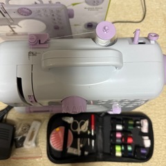 新品未使用　コンパクトミシン　実用品の画像