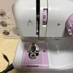 新品未使用　コンパクトミシン　実用品の画像
