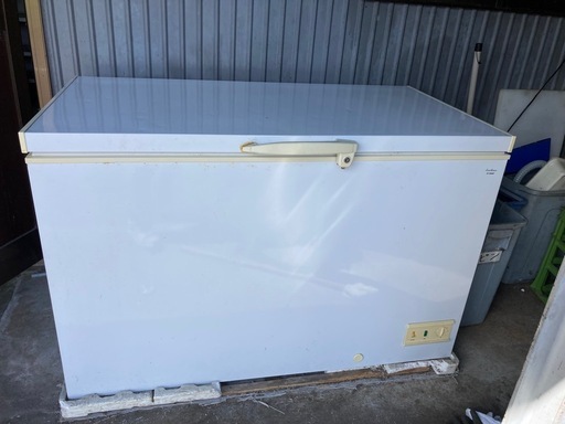 業務用冷凍庫　冷凍ストッカー