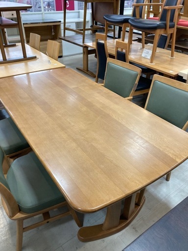 取りに来れる方限定！karimokuのダイニング５点セットです！