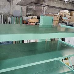 コクヨ　中量棚　天地４段スチール棚『中古美品』複数入荷！の画像