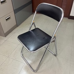 会議用　パイプ椅子8脚の画像