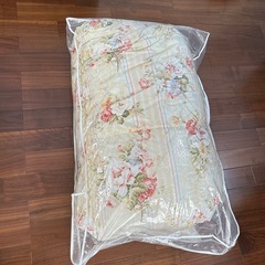 羽根布団　シングル　中古　修繕済み・ドライクリーニング済みの画像