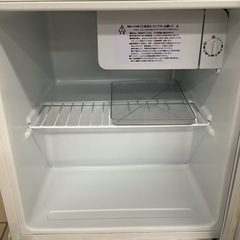 Abitelax   アビテラックス　1ドア冷蔵庫　AR-521  2023年製   46Lの画像