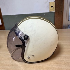 ヘルメットの画像
