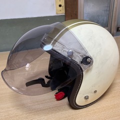 ヘルメットの画像