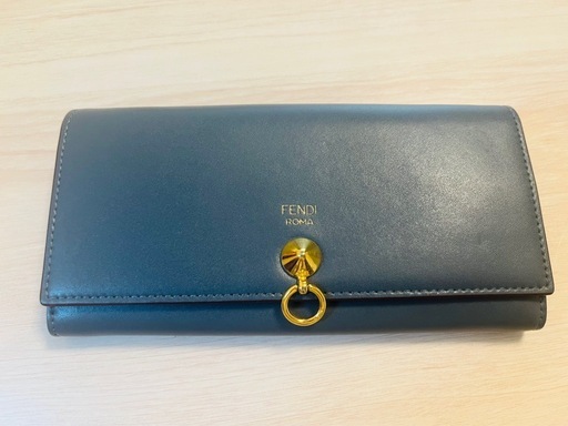 【美品】FENDI長財布