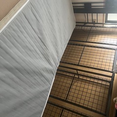 ニトリ シングルサイズマットレス、ベッドの画像