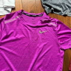 adidas・NIKE・ノーブランド・Tシャツ5枚の画像