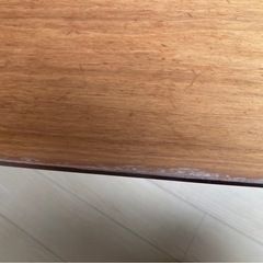 ニトリテーブルの画像