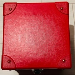 【シュウウエムラ】メイクボックス　レア　ミニサイズ　赤　ハードケースの画像