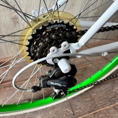 21Technology 自転車 クロスバイク ホワイト シマノ製6段変速ギヤの画像