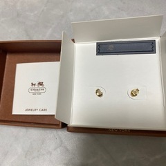 コーチ　ピアスの画像