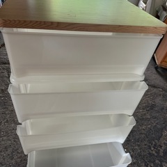 ４段チェスト　衣装ケース　押入れ収納の画像