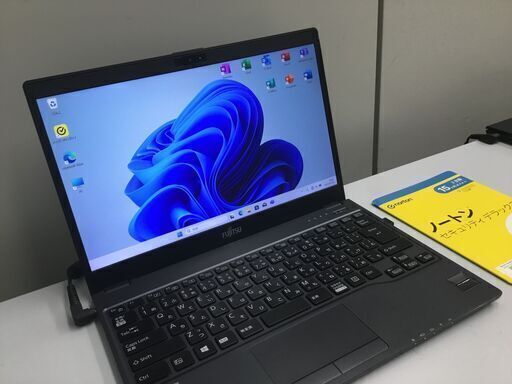 ?【美品】超軽量・超高速ノートパソコン「FUJITSU」win11・office2021 管理No3-4