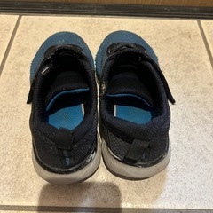 スニーカーの画像