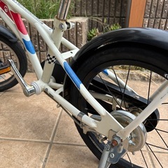 自転車　スーパーマリオの画像