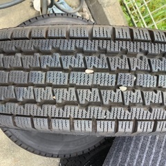 145/80r12 ブリジストンスタッドレスタイヤホイール付き４本　エブリィ　ハイゼット　スクラム　ミニキャブ　アクティ　サンバー　ＮＶ１００クリッパーの画像