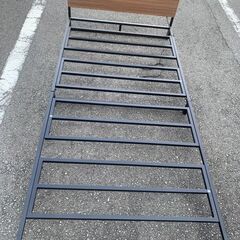 スチールベッド　【コンセント付き】＊＊黒マットレスあり＊＊の画像