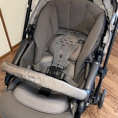 combiコンビ  ベビーカーの画像