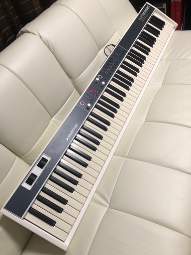 Studiolojic  Numa compact  中古品　販売致します